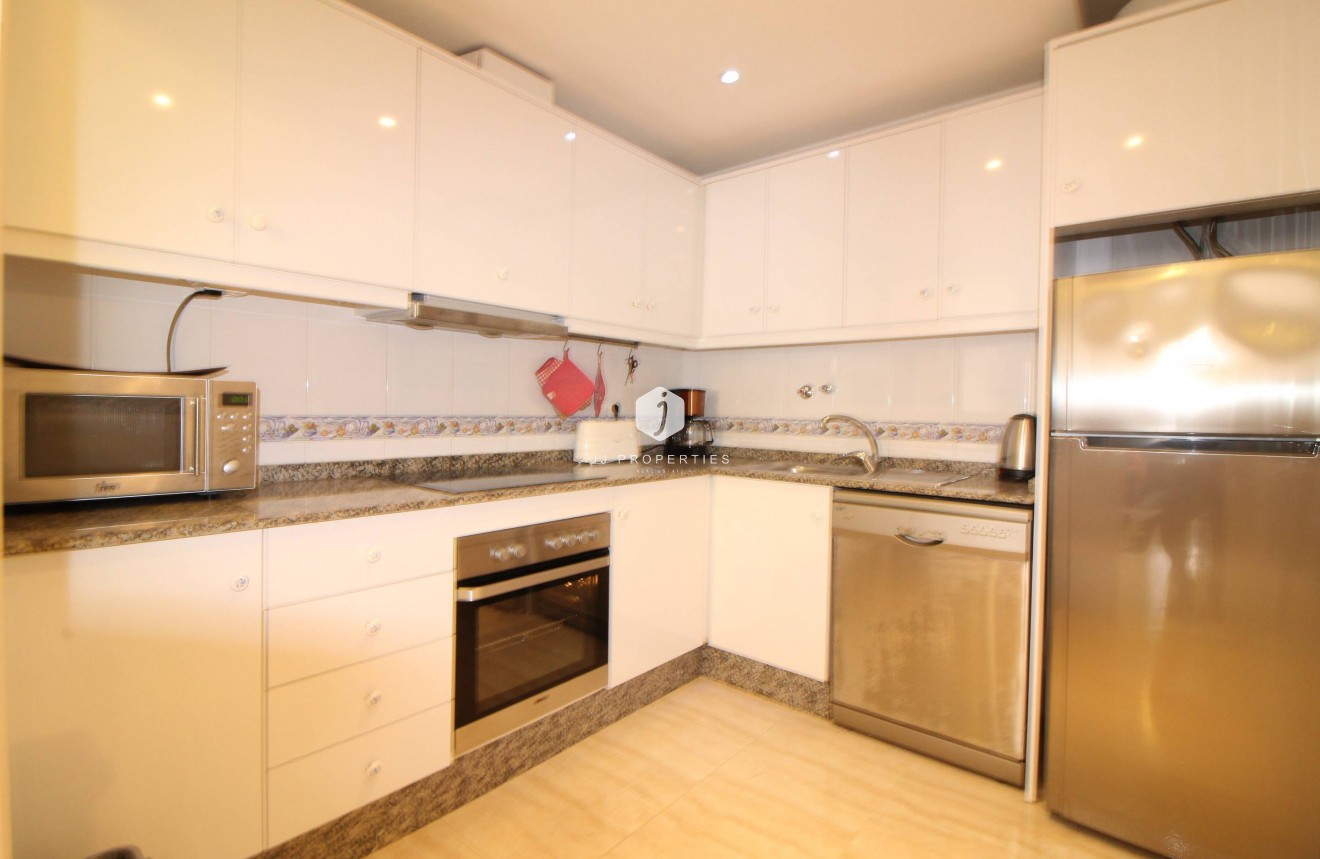 Tweedehands - Appartement / flat -
Torrevieja - Centro