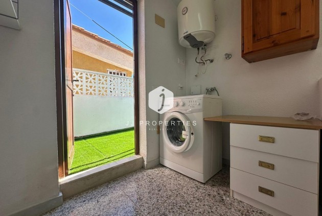 Tweedehands - Chalet -
Torrevieja - Cabo cervera