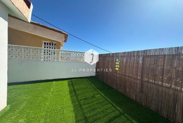 Tweedehands - Chalet -
Torrevieja - Cabo cervera
