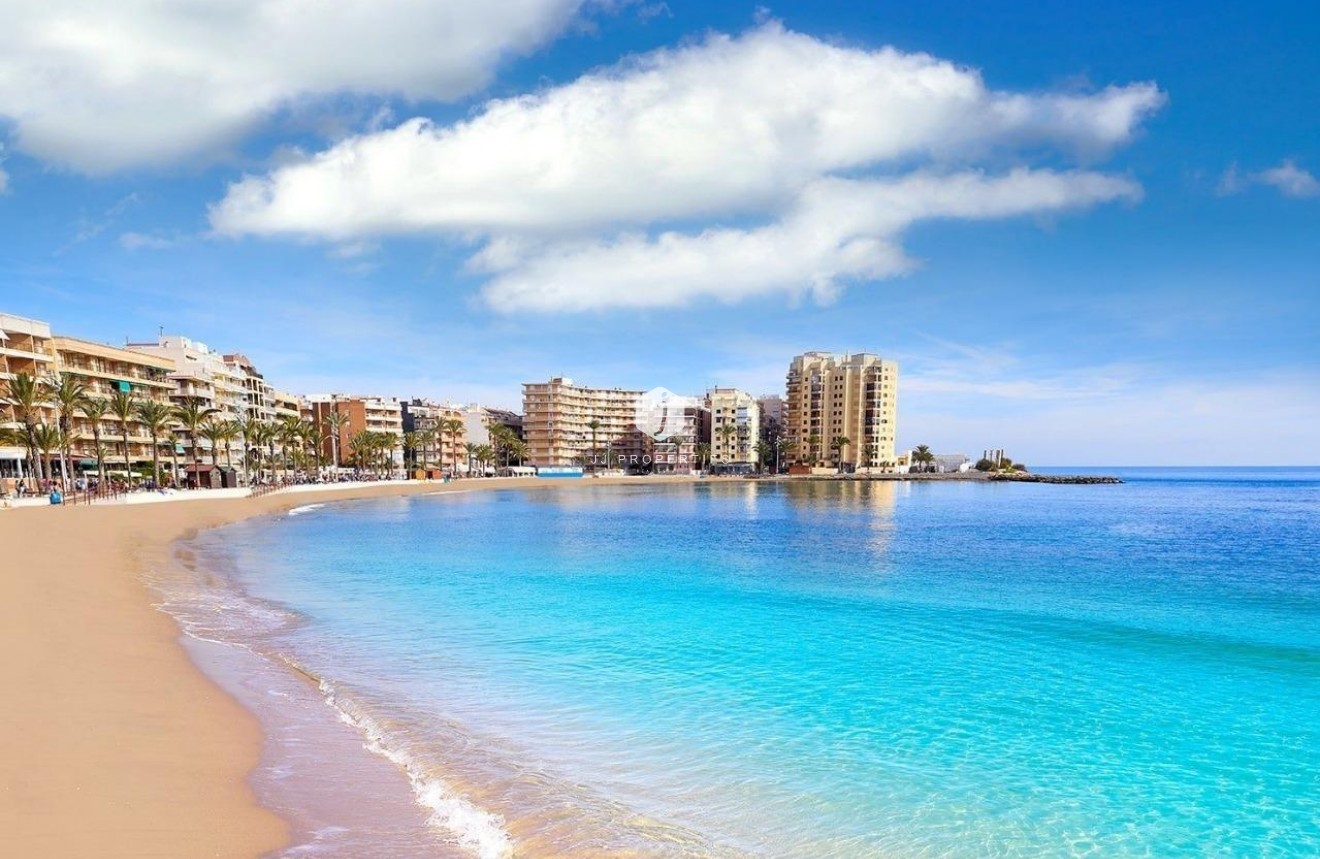 Tweedehands - Chalet -
Torrevieja - Cabo cervera