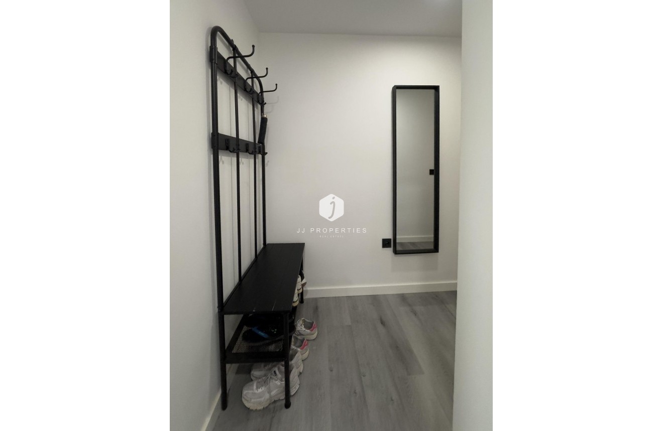 Tweedehands - Appartement / flat -
Torrevieja - Centro