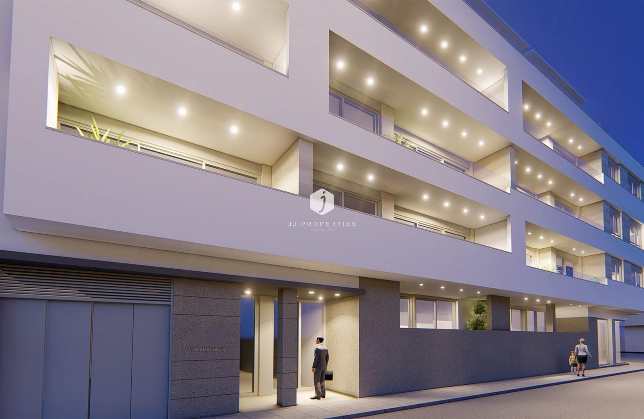 Segunda mano - Apartamento / piso -
Torrevieja - Paseo maritimo