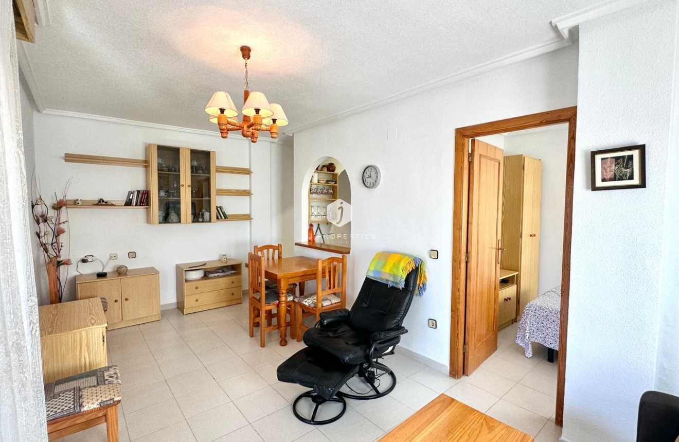 D'occasion - Attique -
Torrevieja - Acequion
