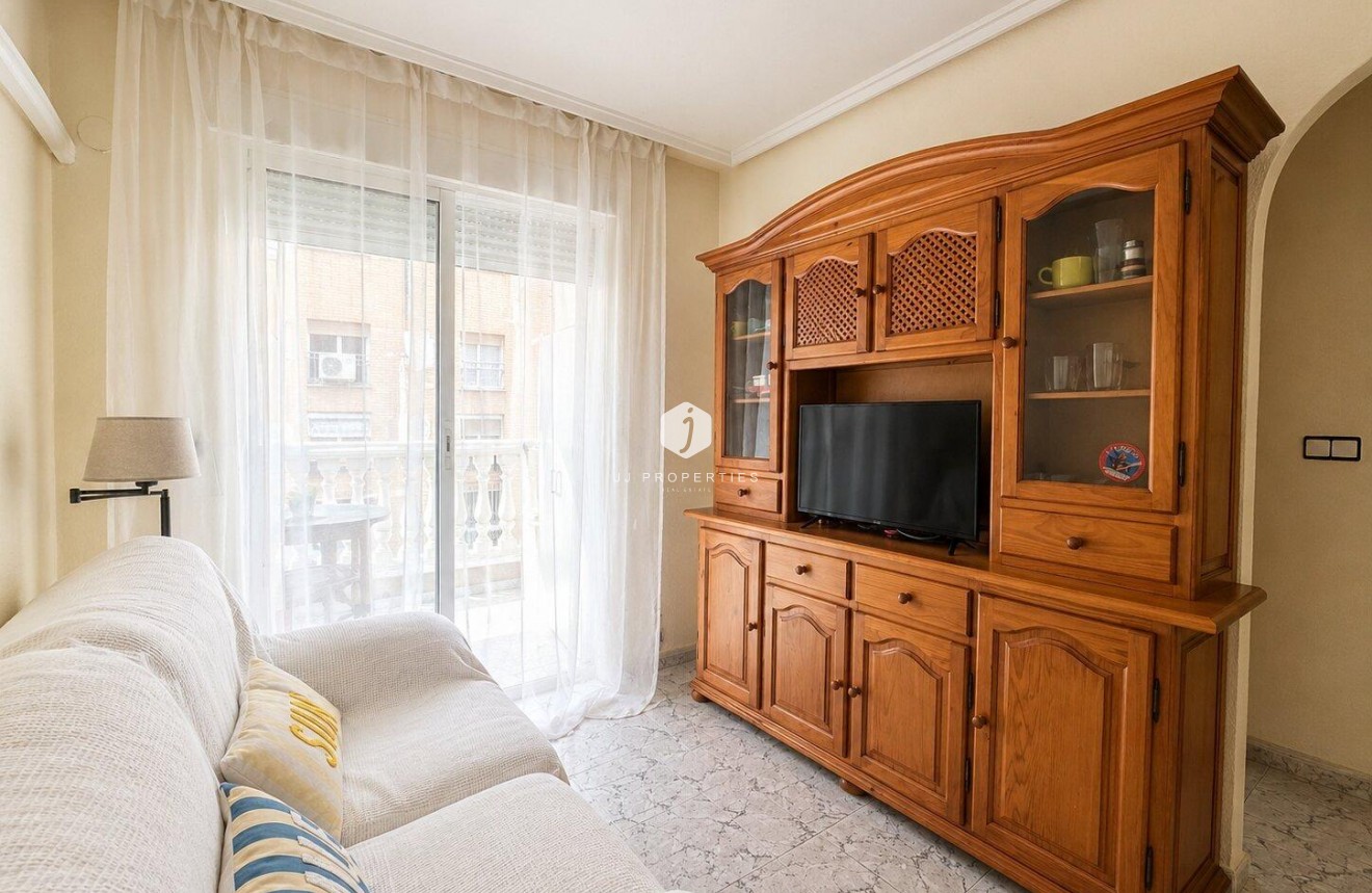 Resale - Apartment / flat -
Torrevieja - Habaneras