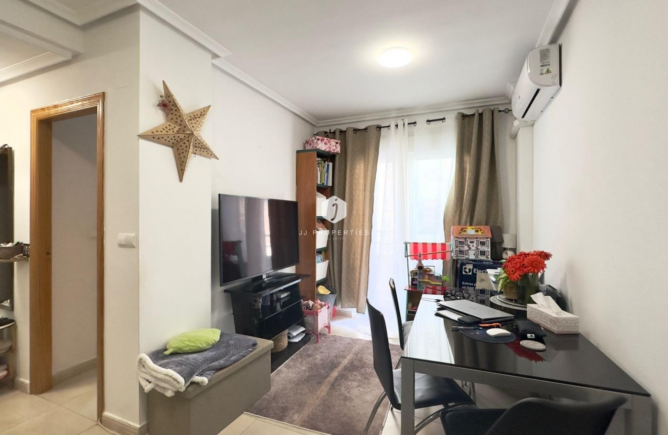 Tweedehands - Appartement / flat -
Torrevieja