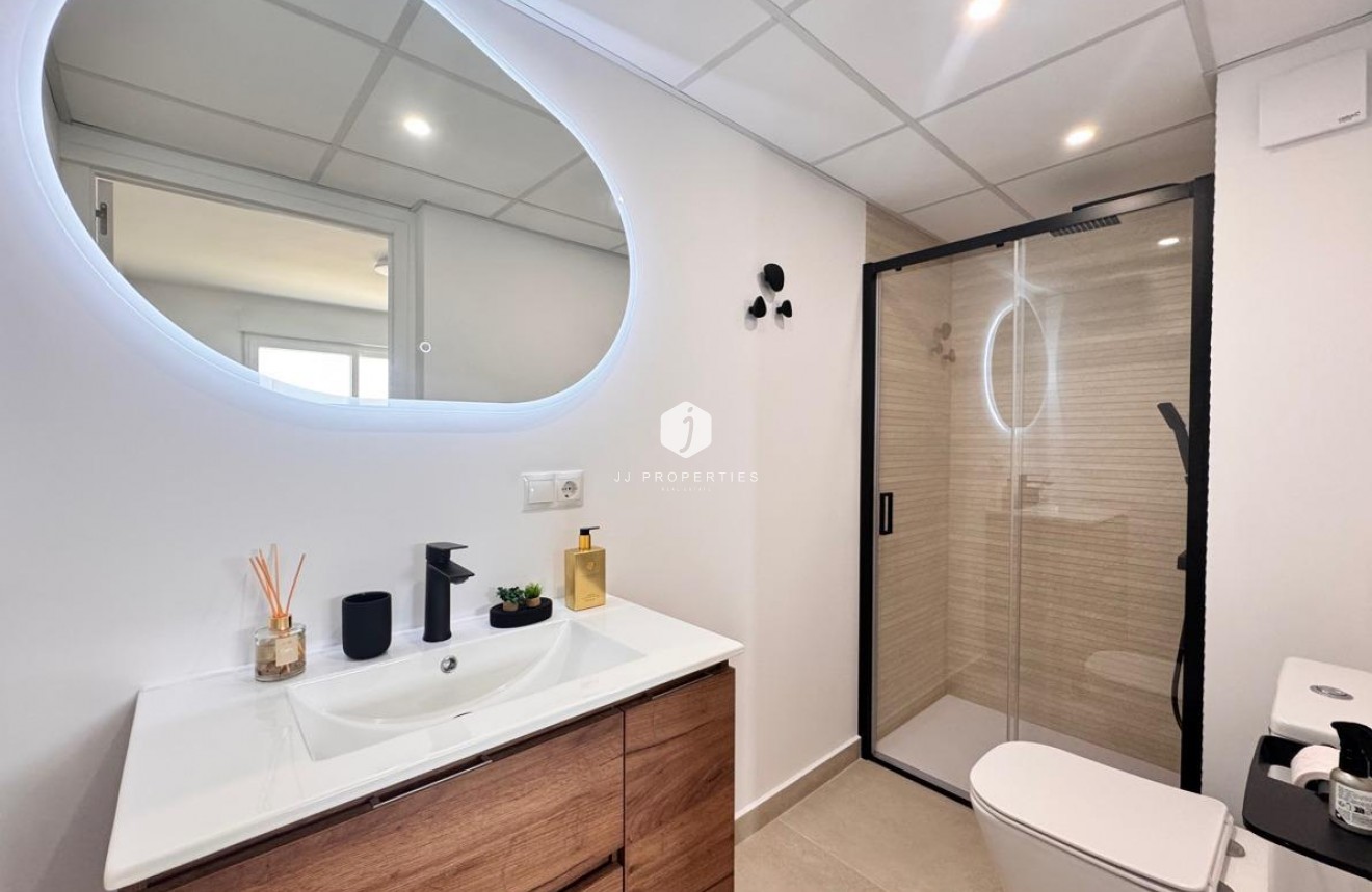 Segunda mano - Apartamento / piso -
Torrevieja - Acequion
