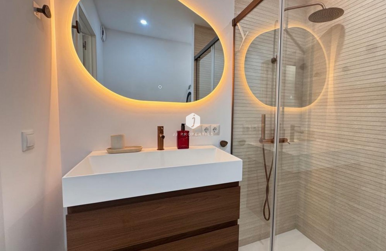 Segunda mano - Apartamento / piso -
Torrevieja - Acequion