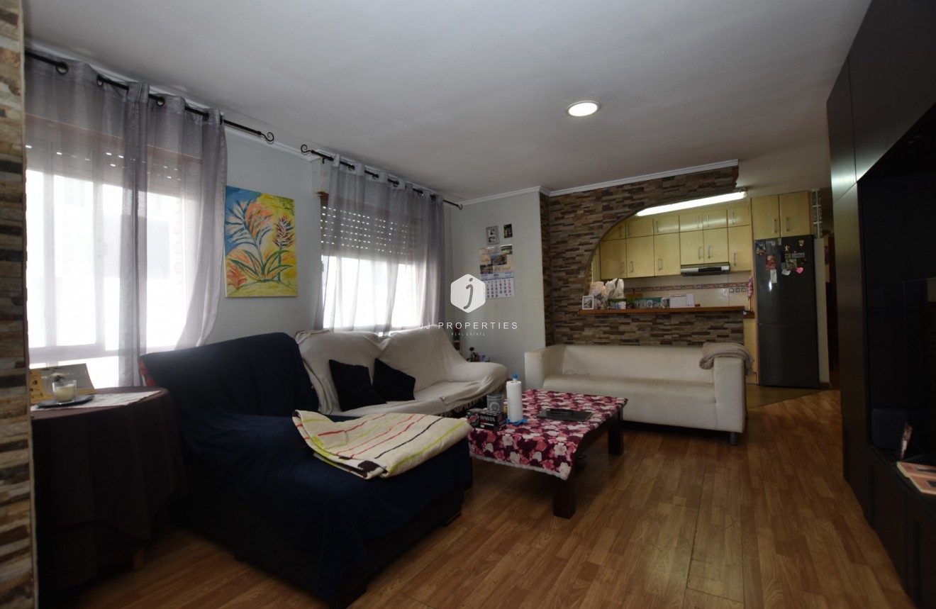 Z drugiej ręki - Mieszkanie w bloku -
Torrevieja - Costa Blanca