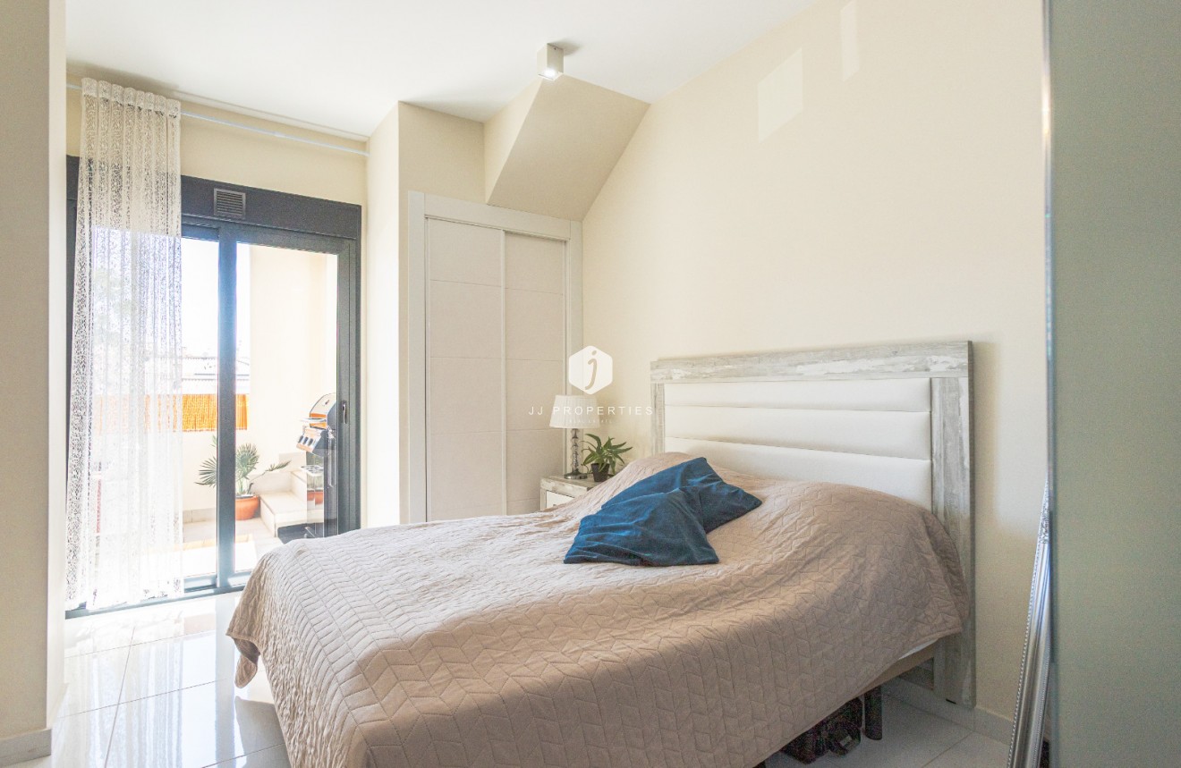 Segunda mano - Bungalow -
Los Altos - Costa Blanca