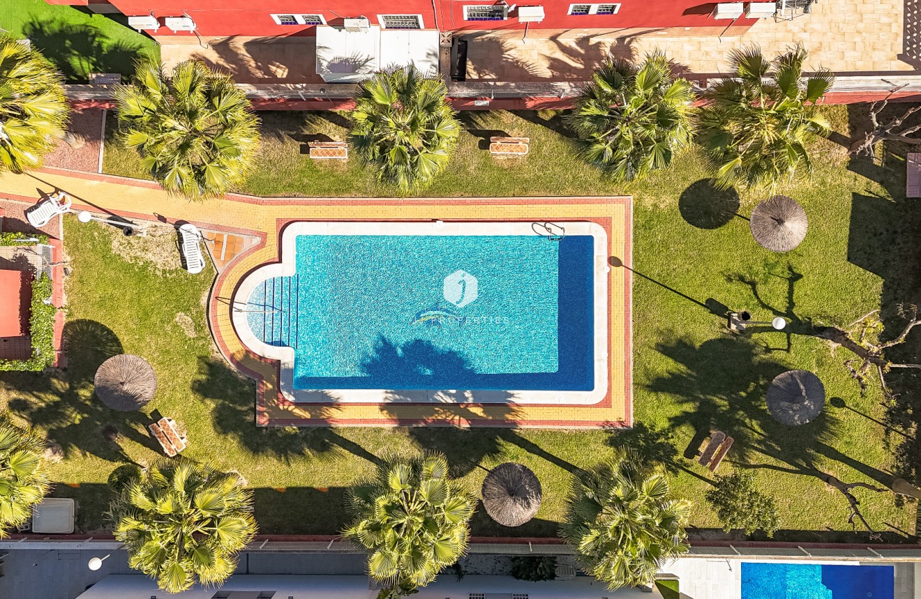 Segunda mano - Bungalow -
Los Altos - Costa Blanca