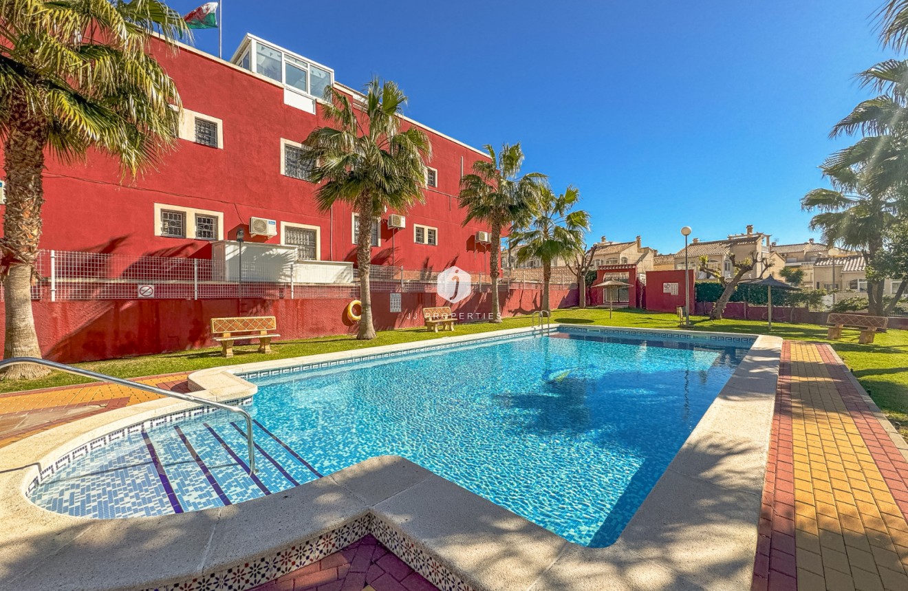 Segunda mano - Bungalow -
Los Altos - Costa Blanca