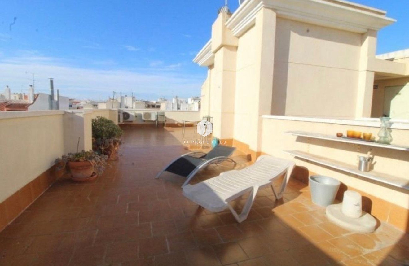D'occasion - Appartement -
Torrevieja - Playa del Cura