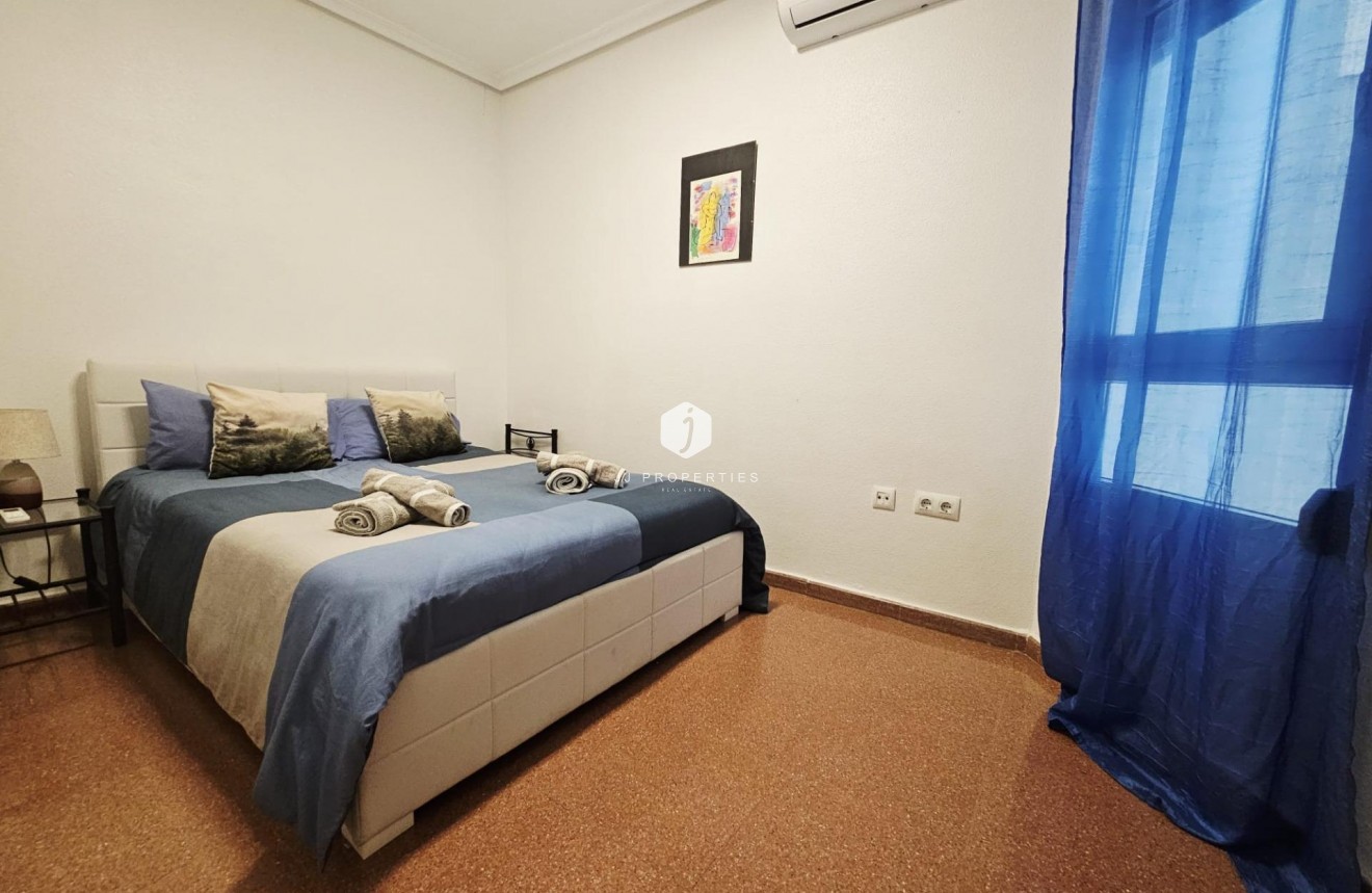 Segunda mano - Apartamento / piso -
Torrevieja - Estacion de autobuses