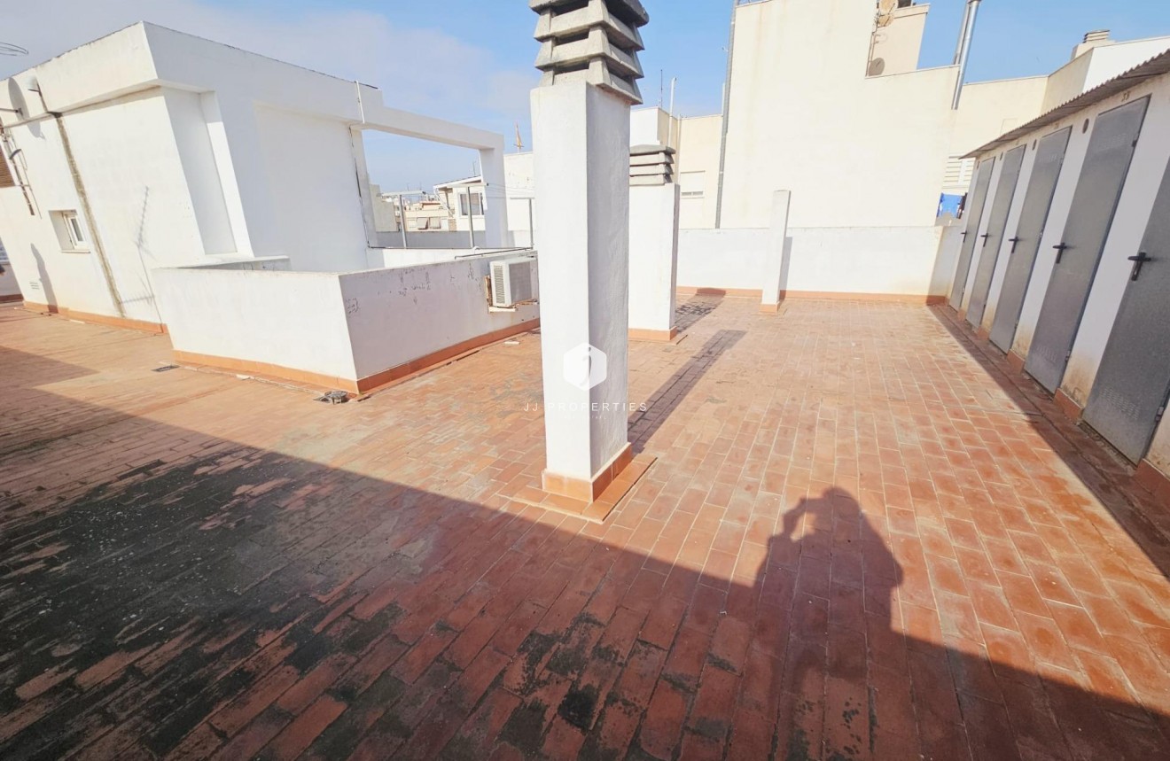 Segunda mano - Apartamento / piso -
Torrevieja - Estacion de autobuses