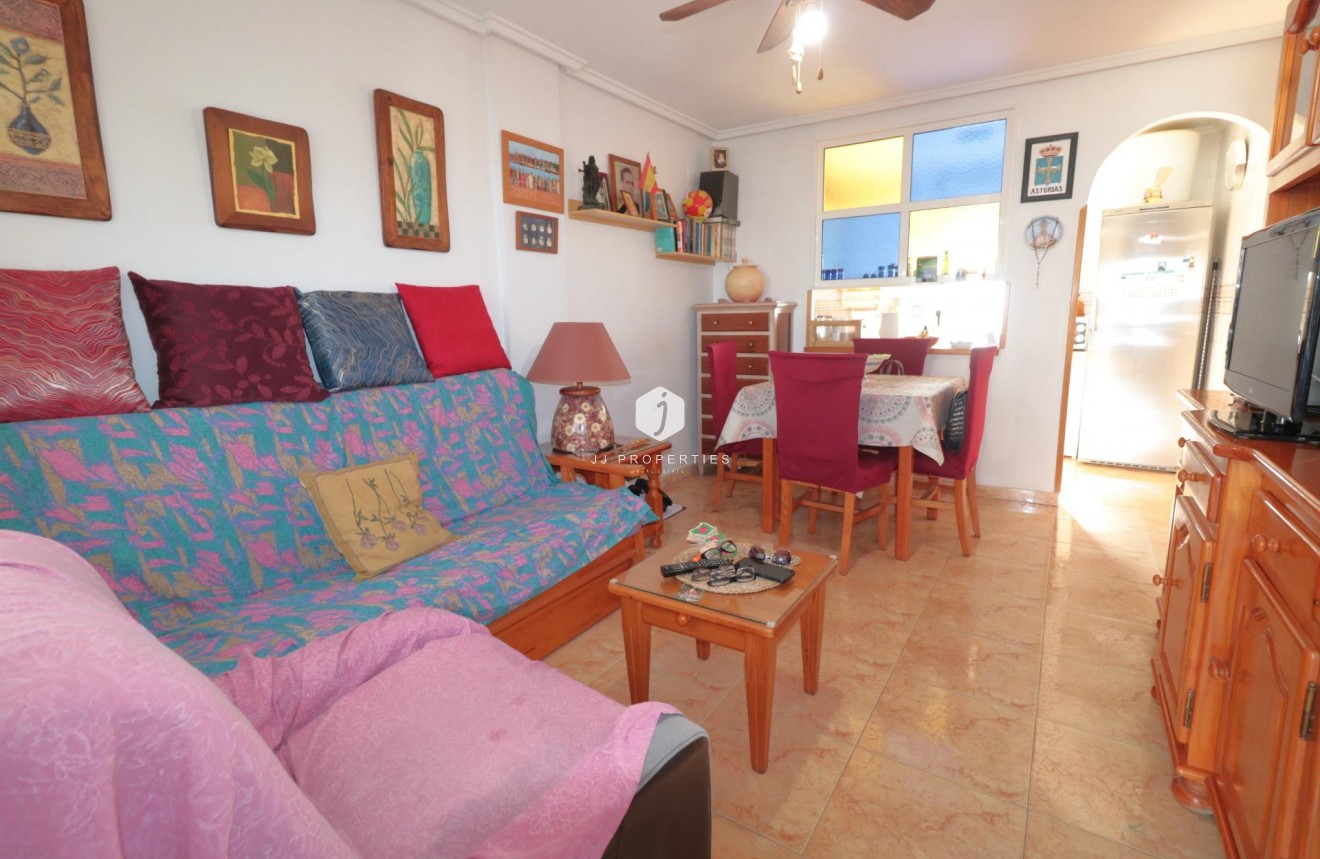 Tweedehands - Bungalow -
Torrevieja - El Limonar