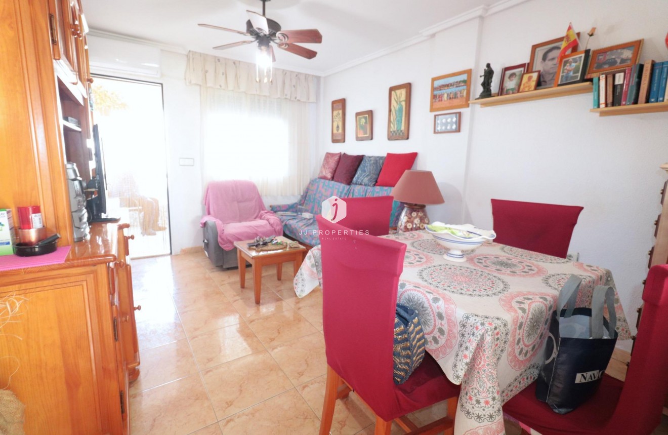 Tweedehands - Bungalow -
Torrevieja - El Limonar