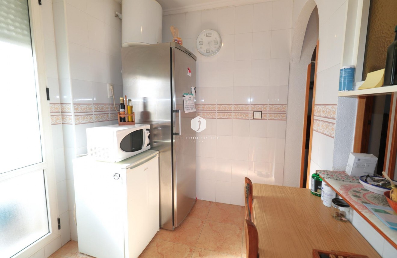 Tweedehands - Bungalow -
Torrevieja - El Limonar
