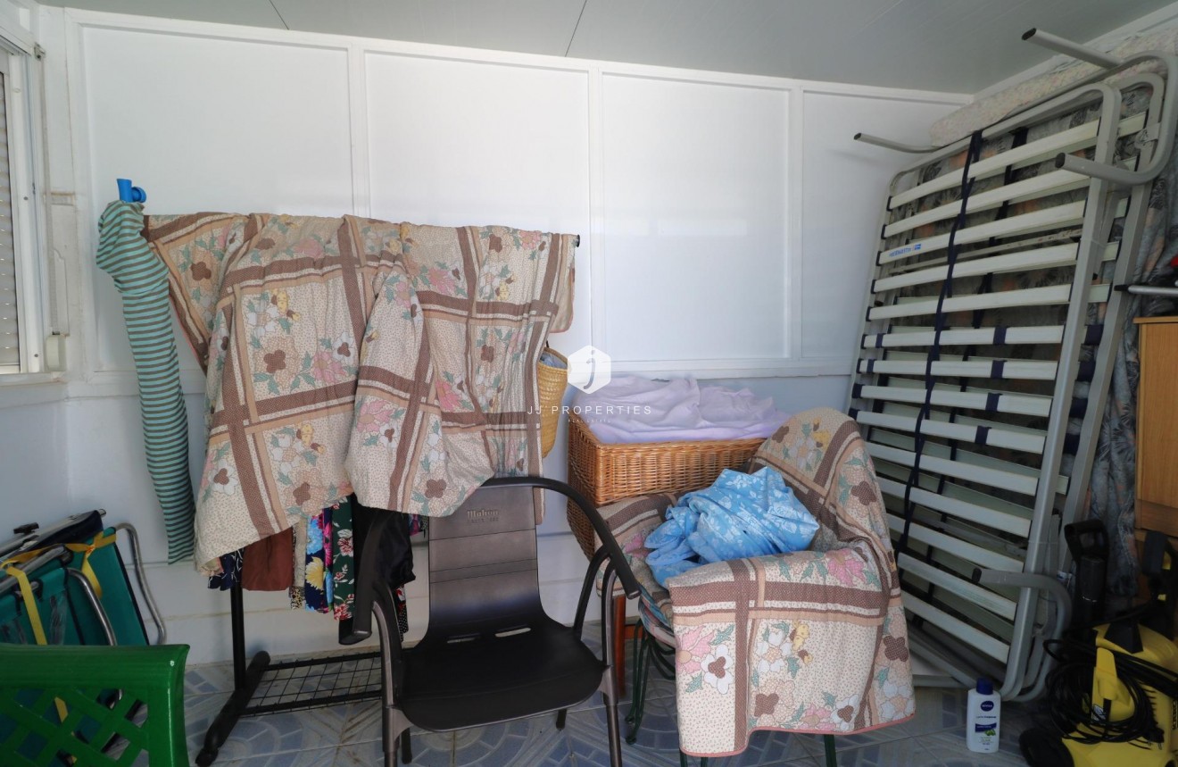 Tweedehands - Bungalow -
Torrevieja - El Limonar