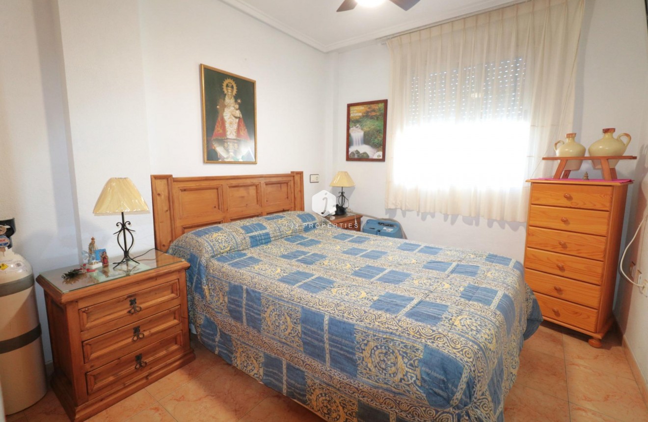 Tweedehands - Bungalow -
Torrevieja - El Limonar