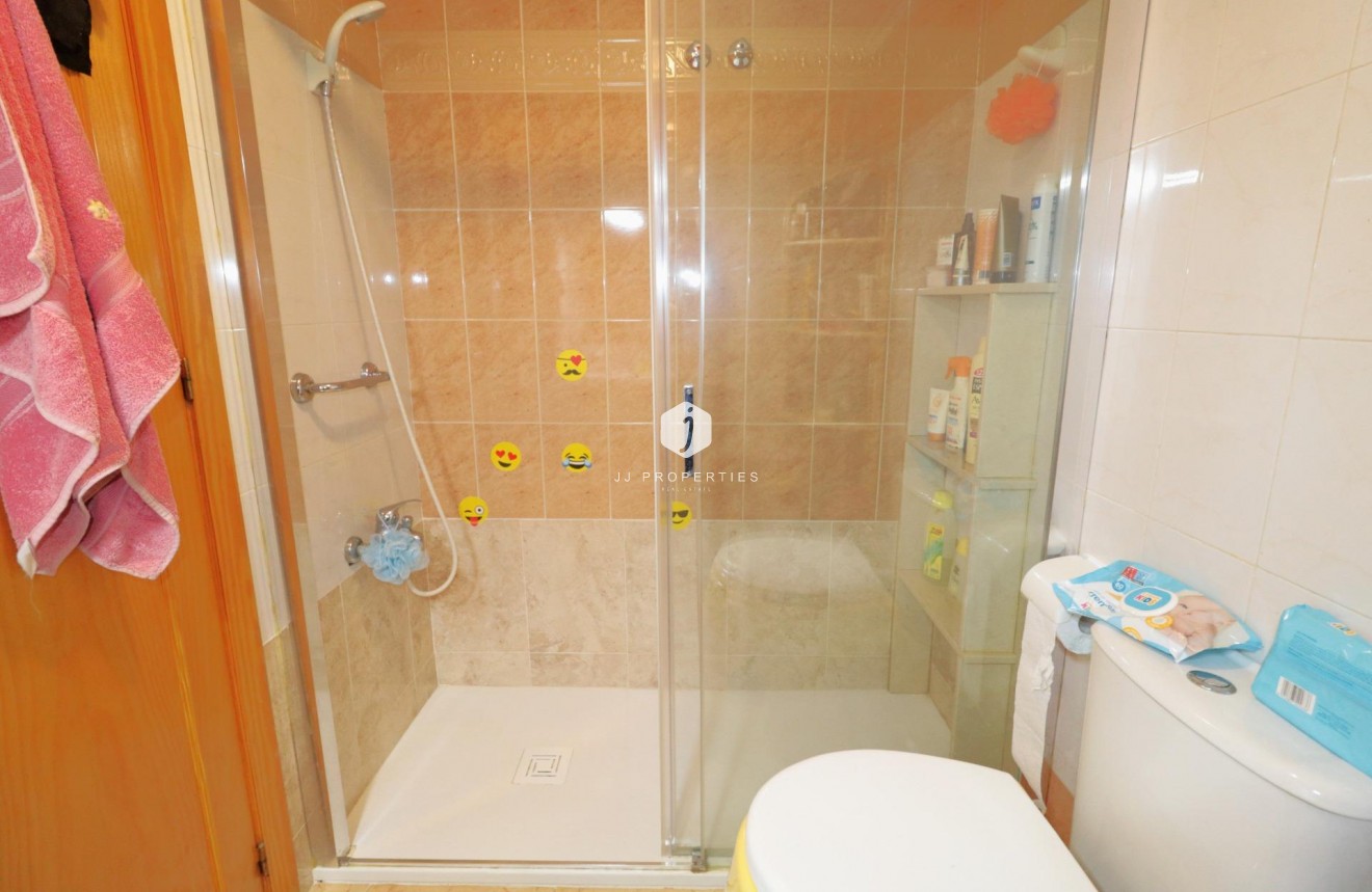 Tweedehands - Bungalow -
Torrevieja - El Limonar