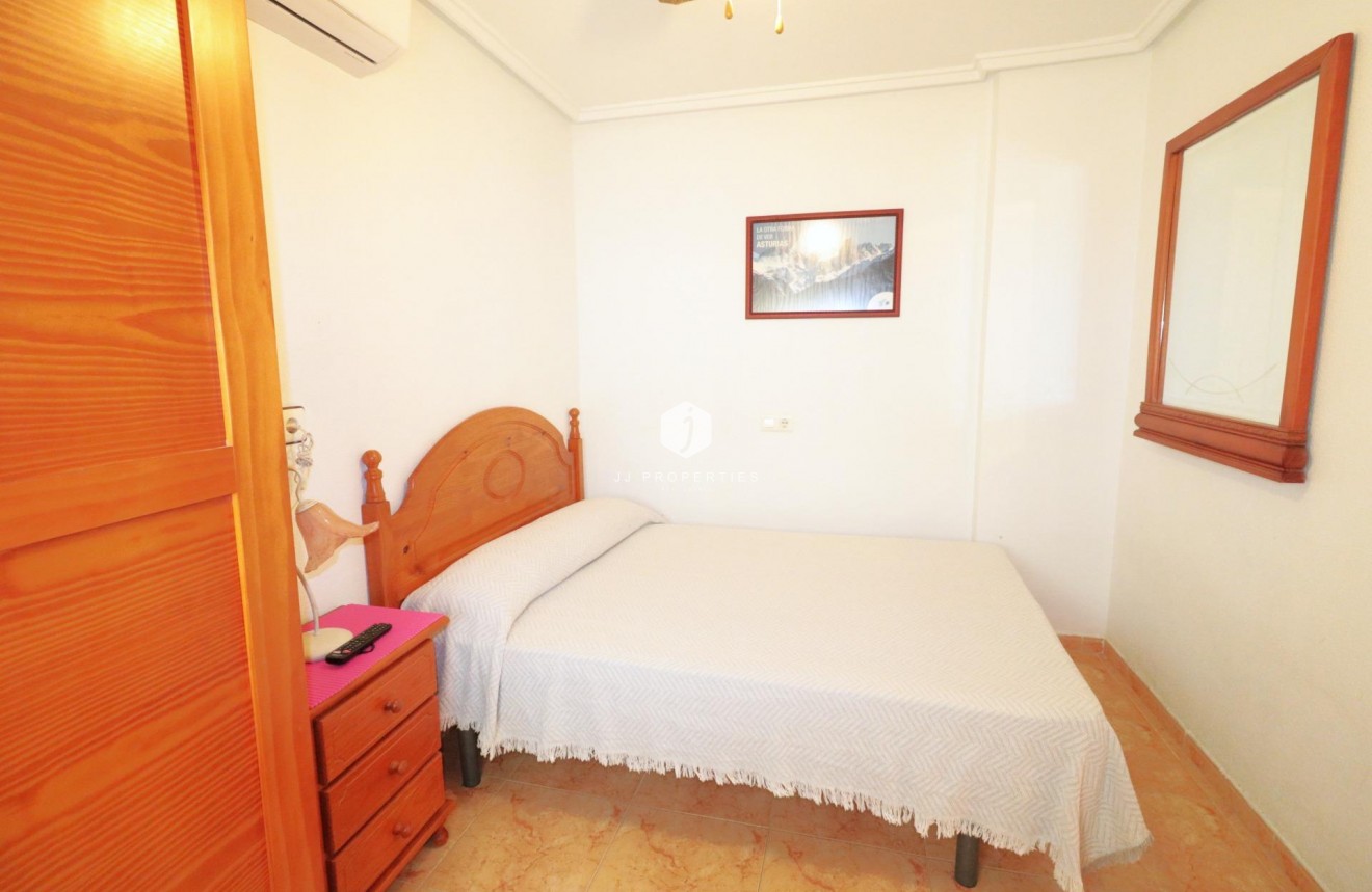 Tweedehands - Bungalow -
Torrevieja - El Limonar
