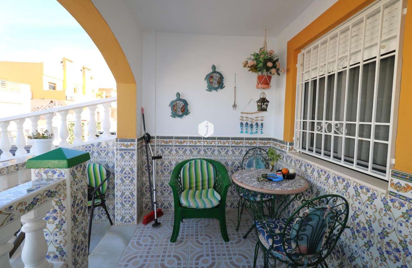 Tweedehands - Bungalow -
Torrevieja - El Limonar