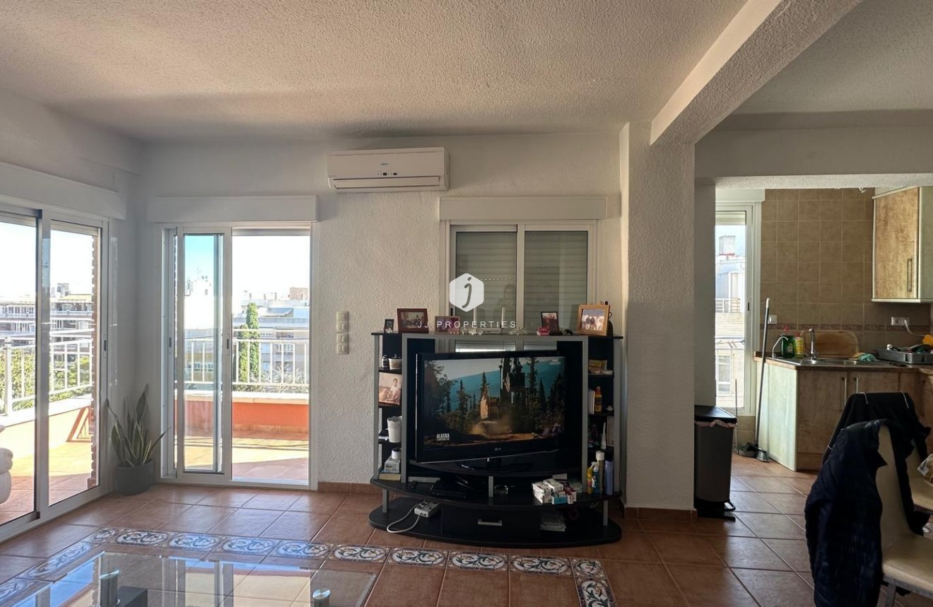 Tweedehands - Appartement / flat -
Torrevieja - Estacion de autobuses