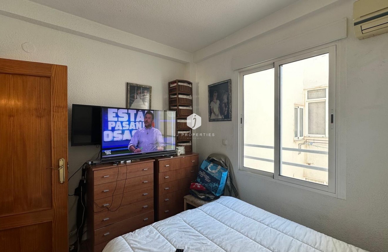 Tweedehands - Appartement / flat -
Torrevieja - Estacion de autobuses