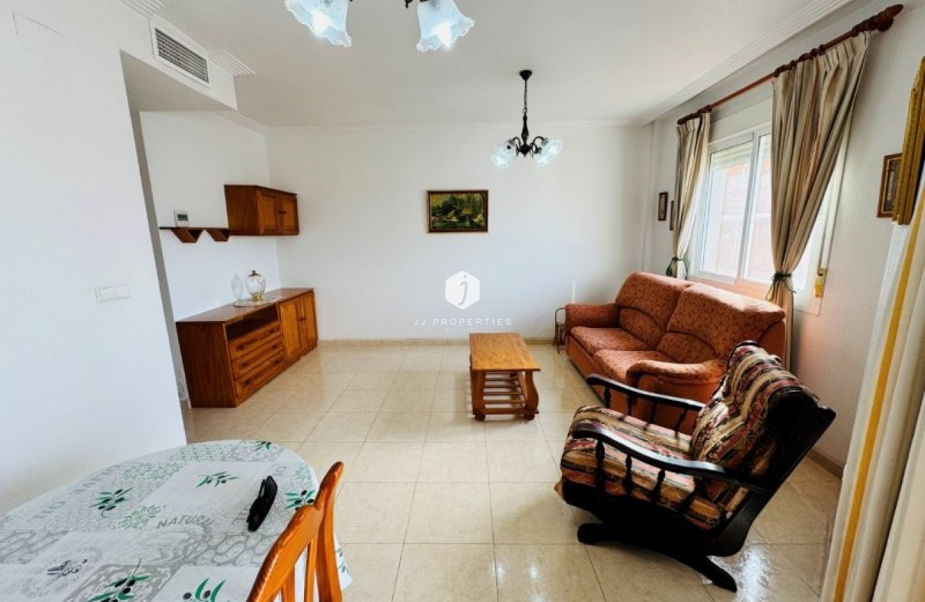 Z drugiej ręki - Mieszkanie w bloku -
Torrevieja - Costa Blanca