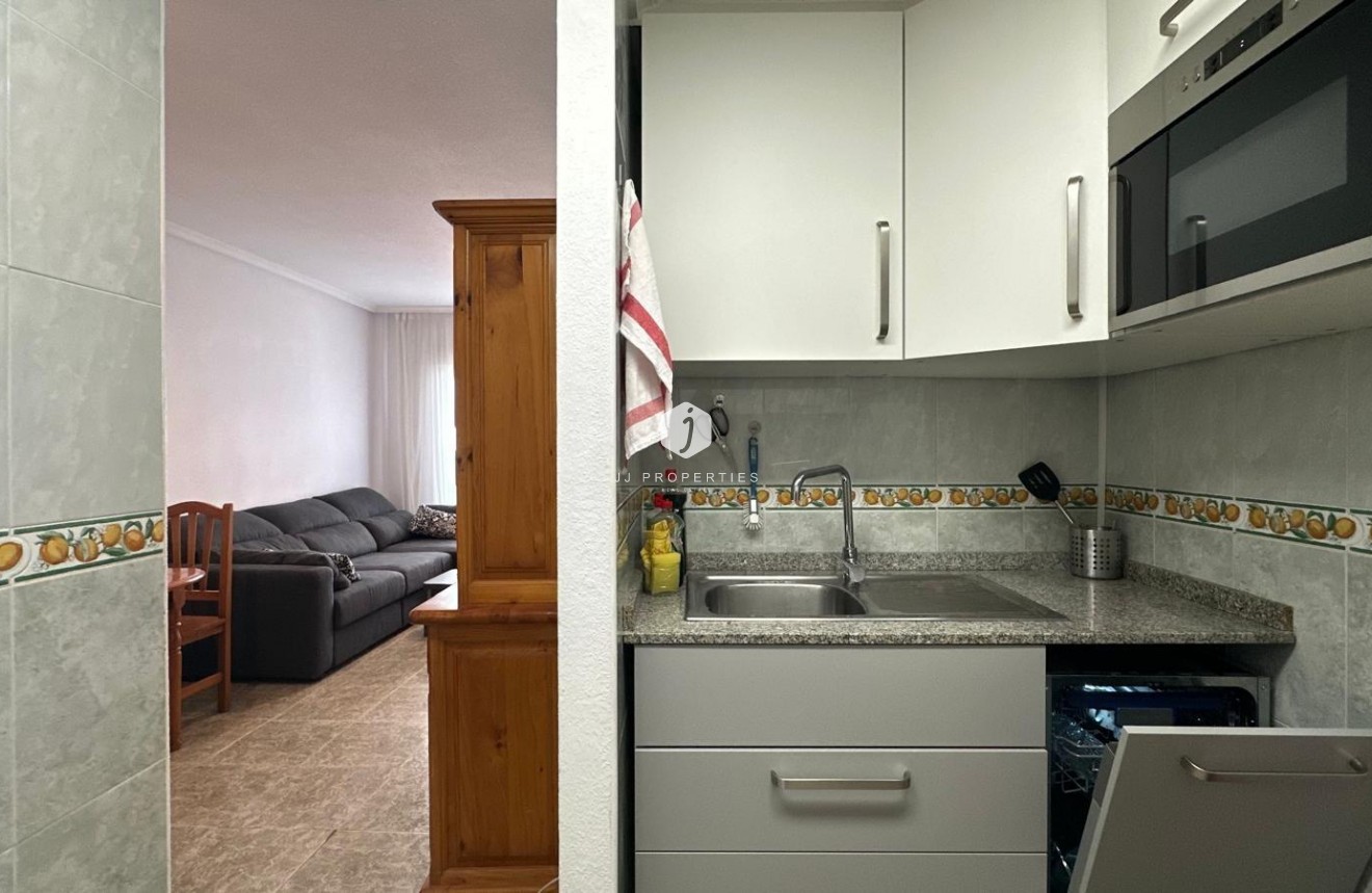 Segunda mano - Apartamento / piso -
Torrevieja - Estacion de autobuses