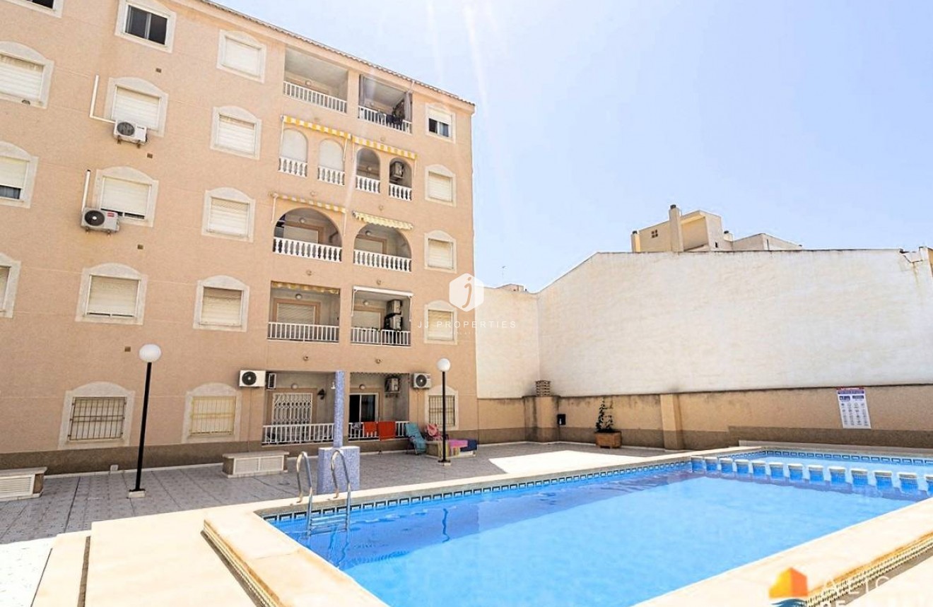 Aus zweiter Hand - Penthouse -
Torrevieja - Playa de los Locos