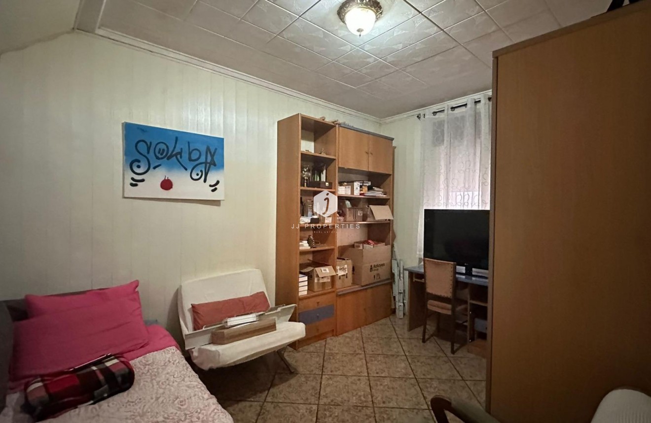 Tweedehands - Appartement / flat -
Torrevieja - Estacion de autobuses