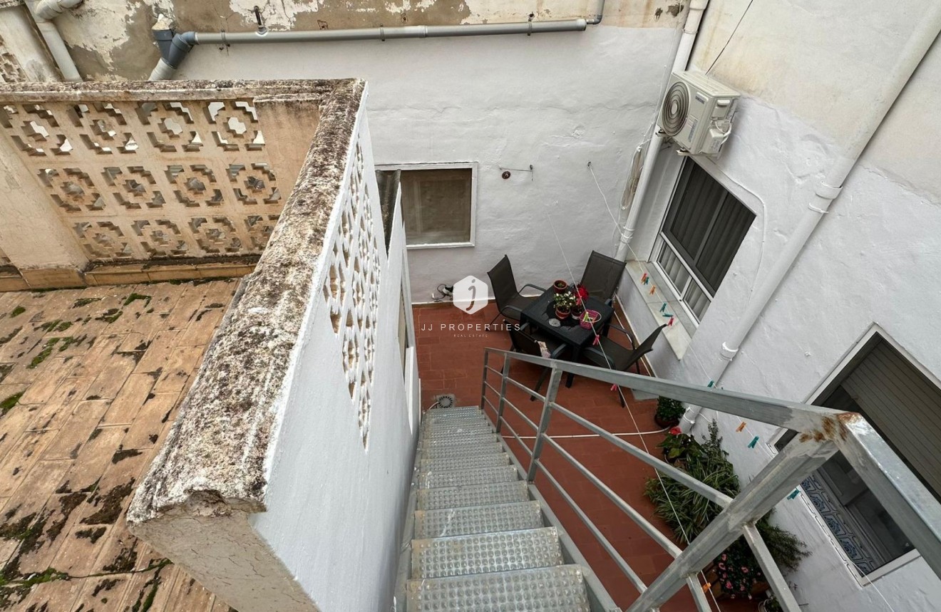 Tweedehands - Appartement / flat -
Torrevieja - Estacion de autobuses