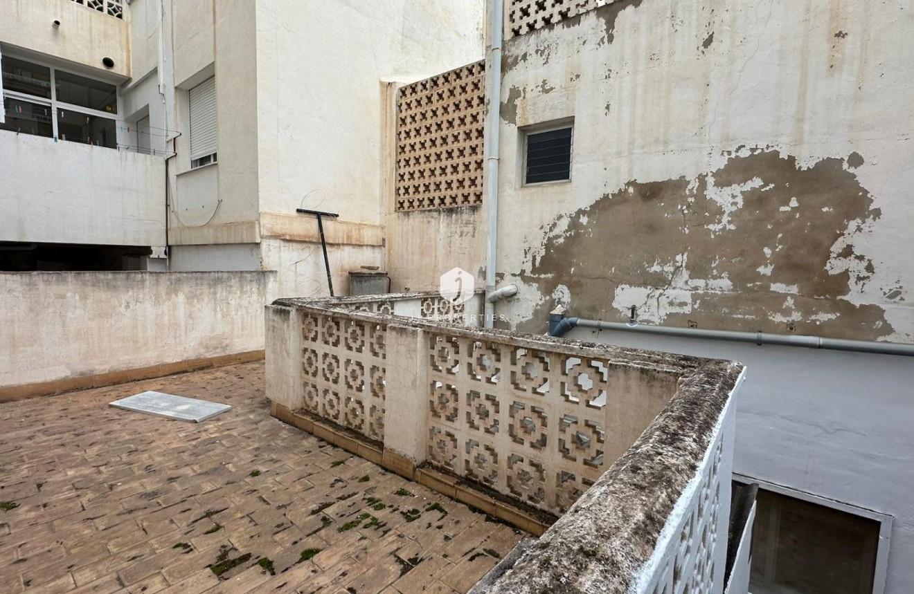 Tweedehands - Appartement / flat -
Torrevieja - Estacion de autobuses