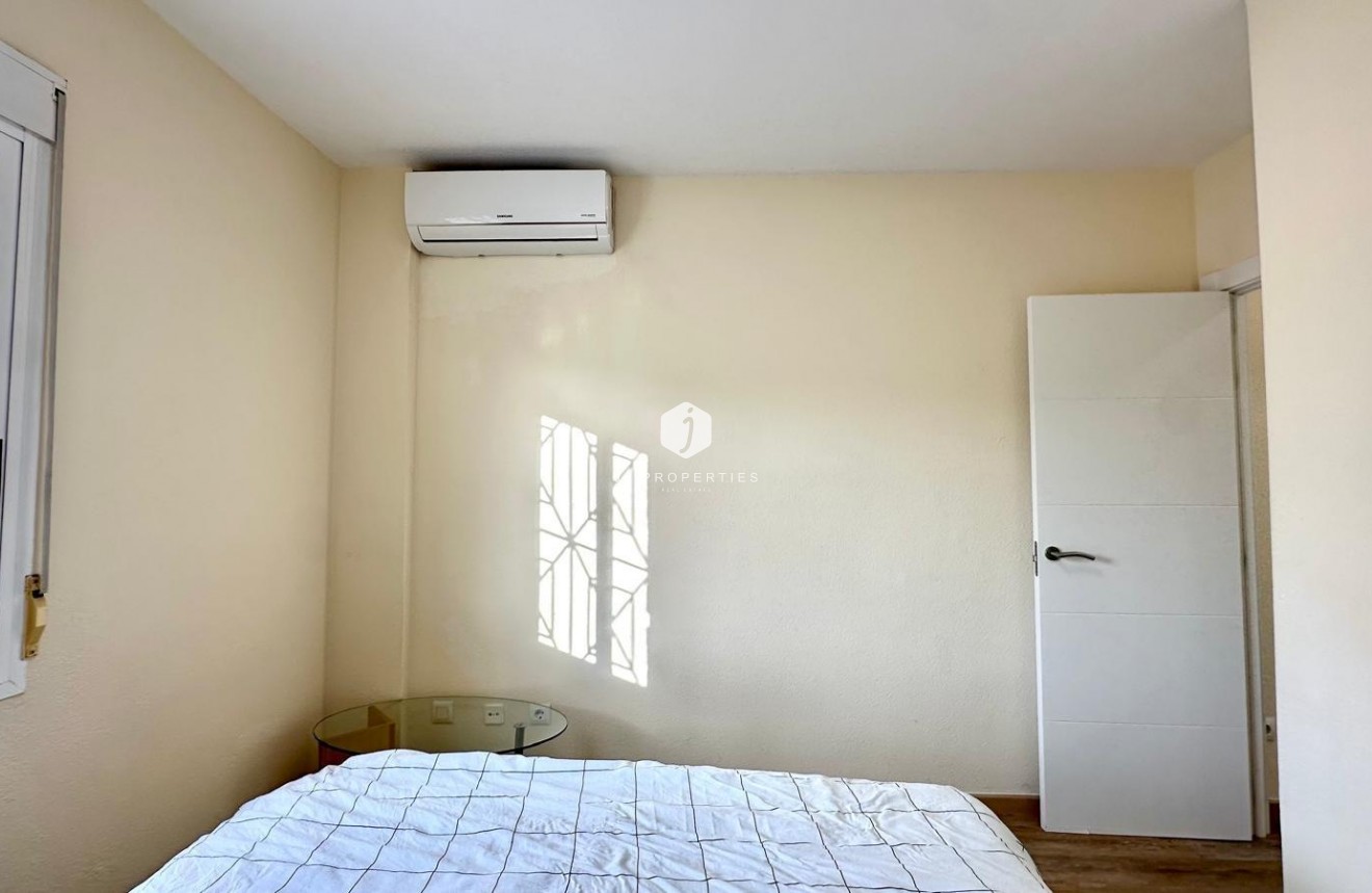 Resale - Bungalow -
Torrevieja - Torreblanca