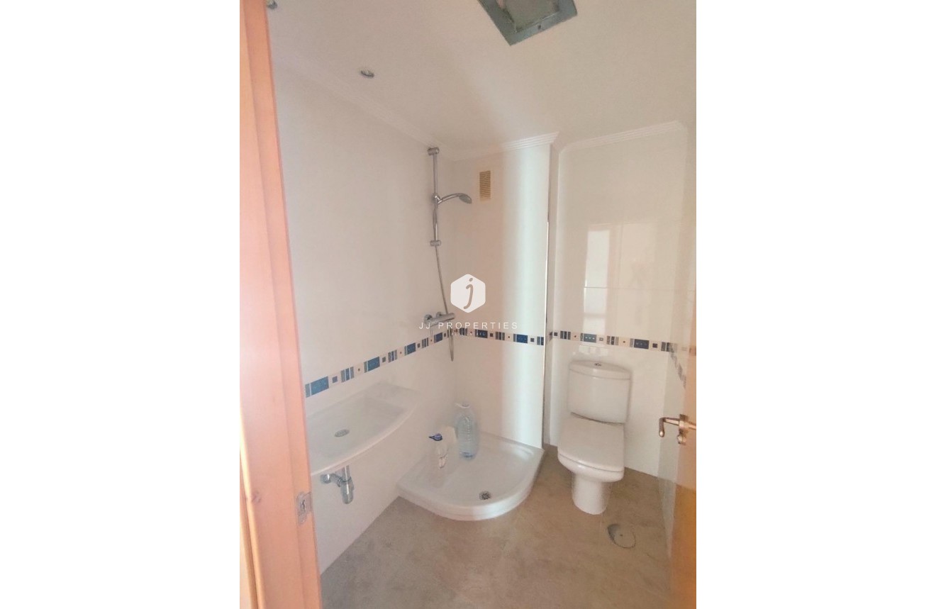 Segunda mano - Apartamento / piso -
Torrevieja - Estacion de autobuses