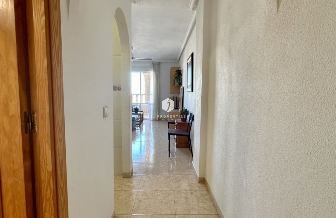 D'occasion - Appartement -
Torrevieja - Costa Blanca