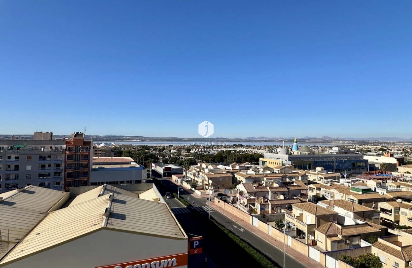 D'occasion - Appartement -
Torrevieja - Costa Blanca