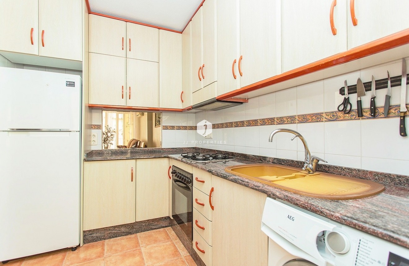 Tweedehands - Appartement / flat -
Torrevieja - Centro-Muelle Pesquero