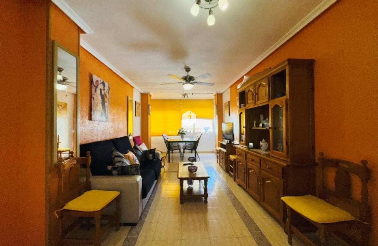 Resale - Apartment / flat -
La Mata - Costa Blanca