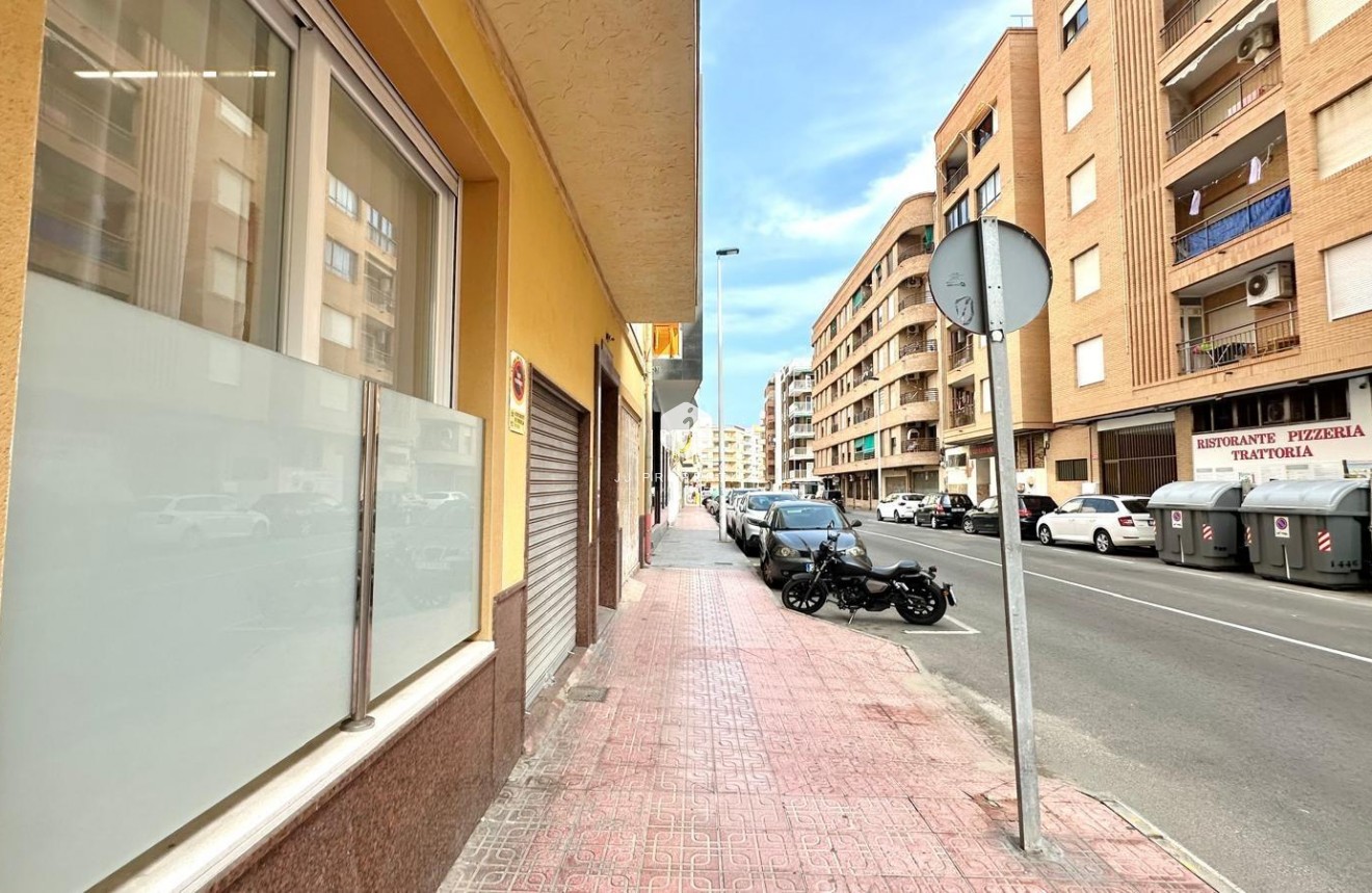 Segunda mano - Apartamento / piso -
Torrevieja - Playa del Cura