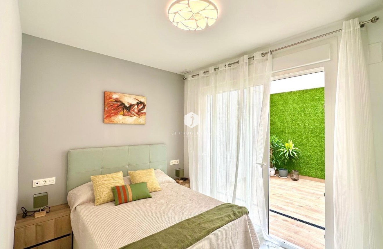 Segunda mano - Apartamento / piso -
Torrevieja - Playa del Cura