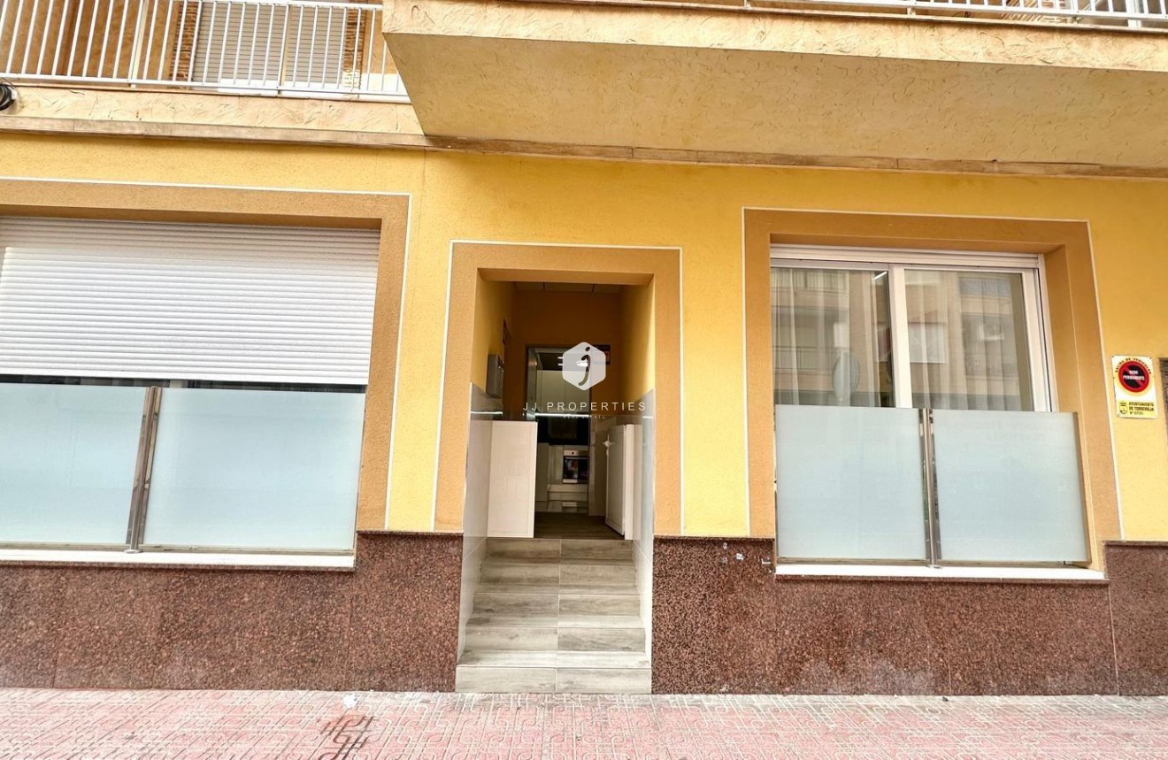 Segunda mano - Apartamento / piso -
Torrevieja - Playa del Cura