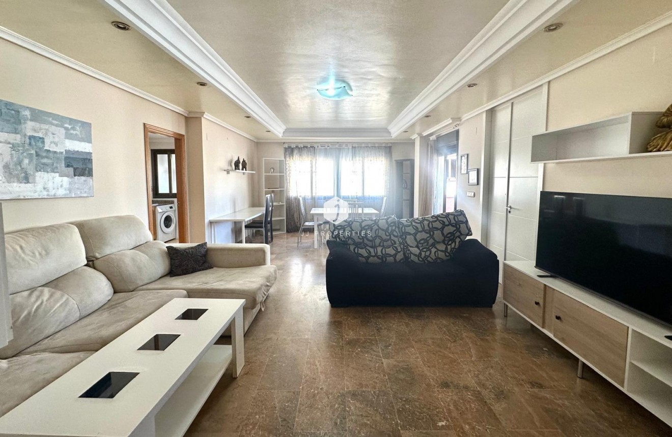 Segunda mano - Apartamento / piso -
Torrevieja