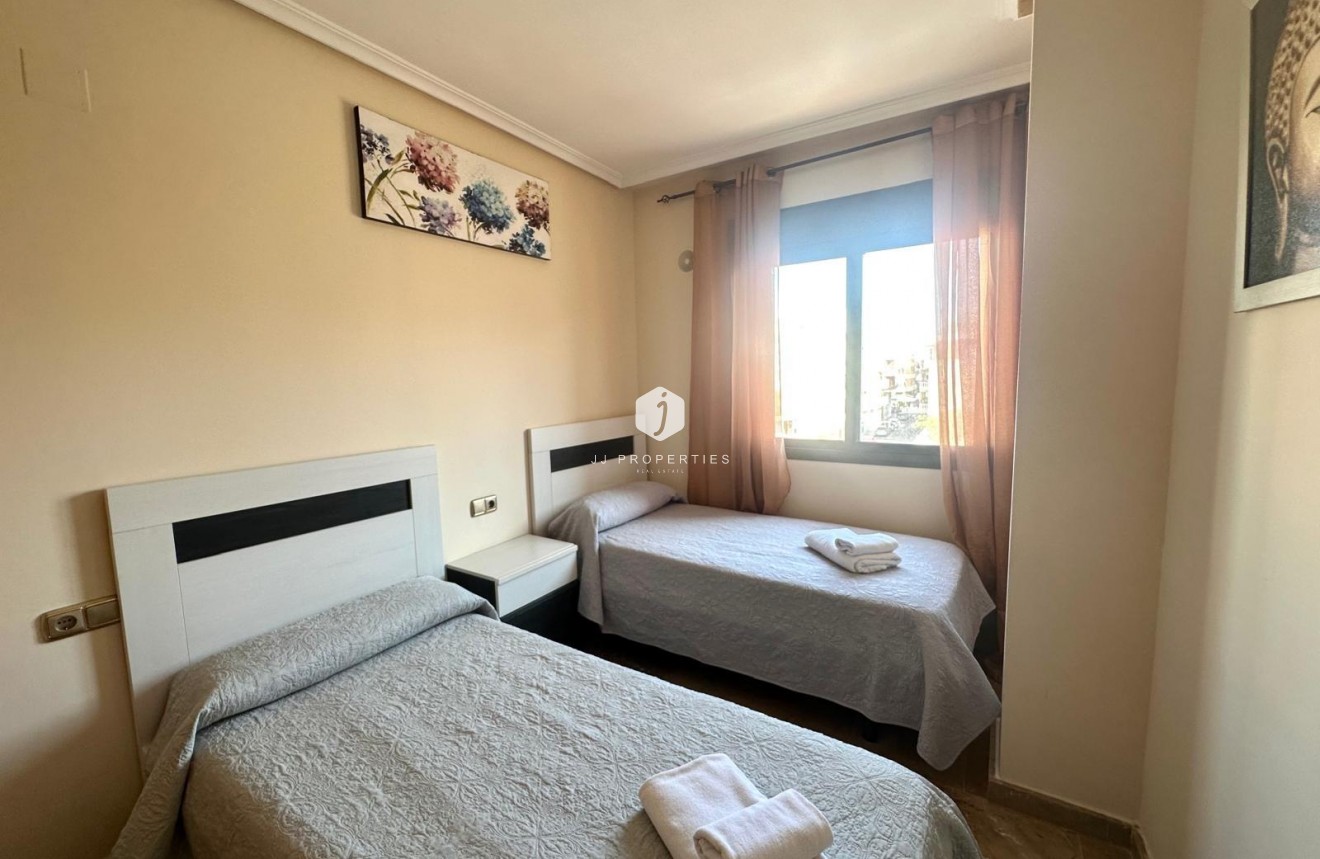 Segunda mano - Apartamento / piso -
Torrevieja