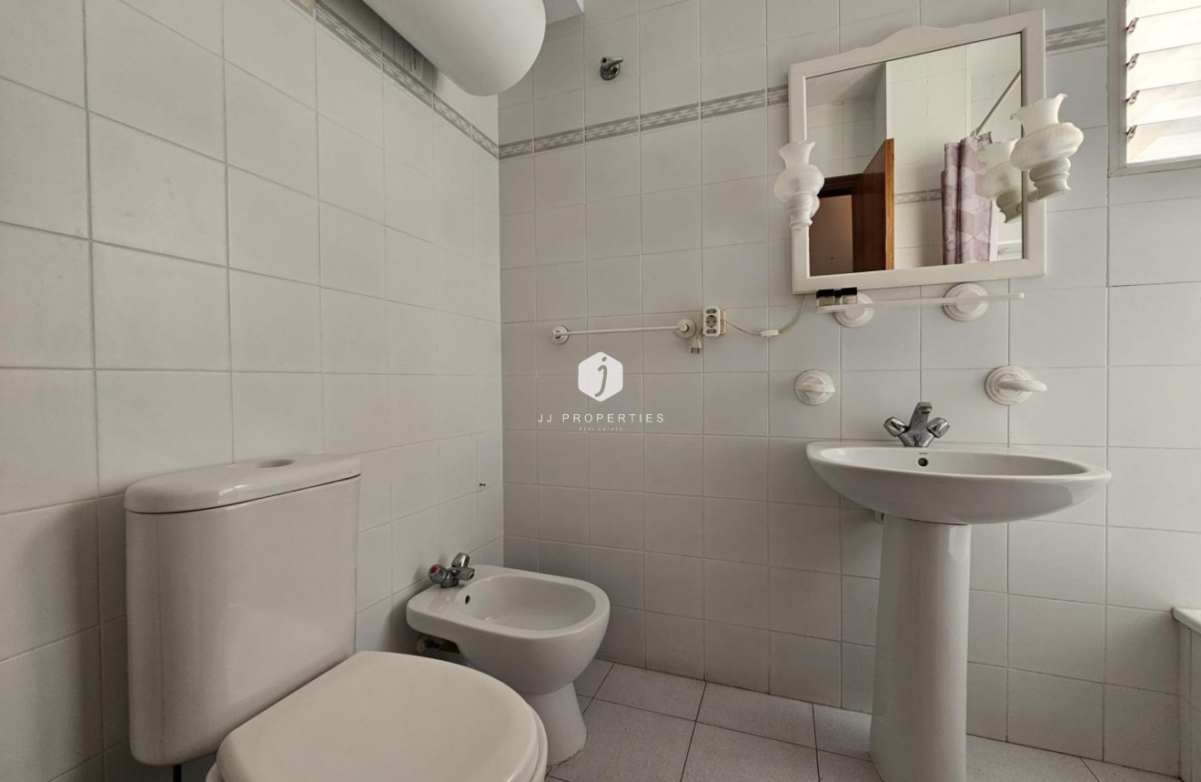 Tweedehands - Appartement / flat -
Torrevieja - Centro