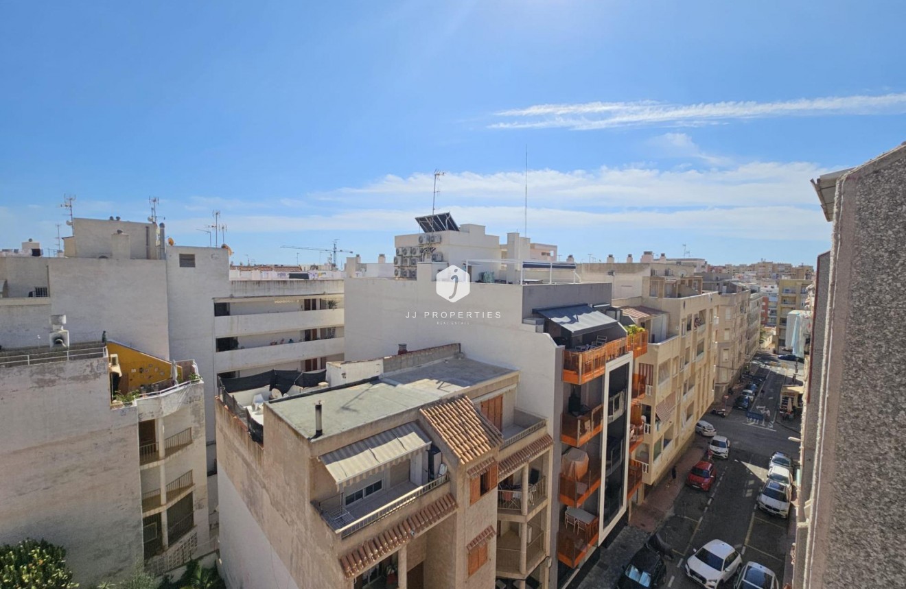 Tweedehands - Appartement / flat -
Torrevieja - Centro