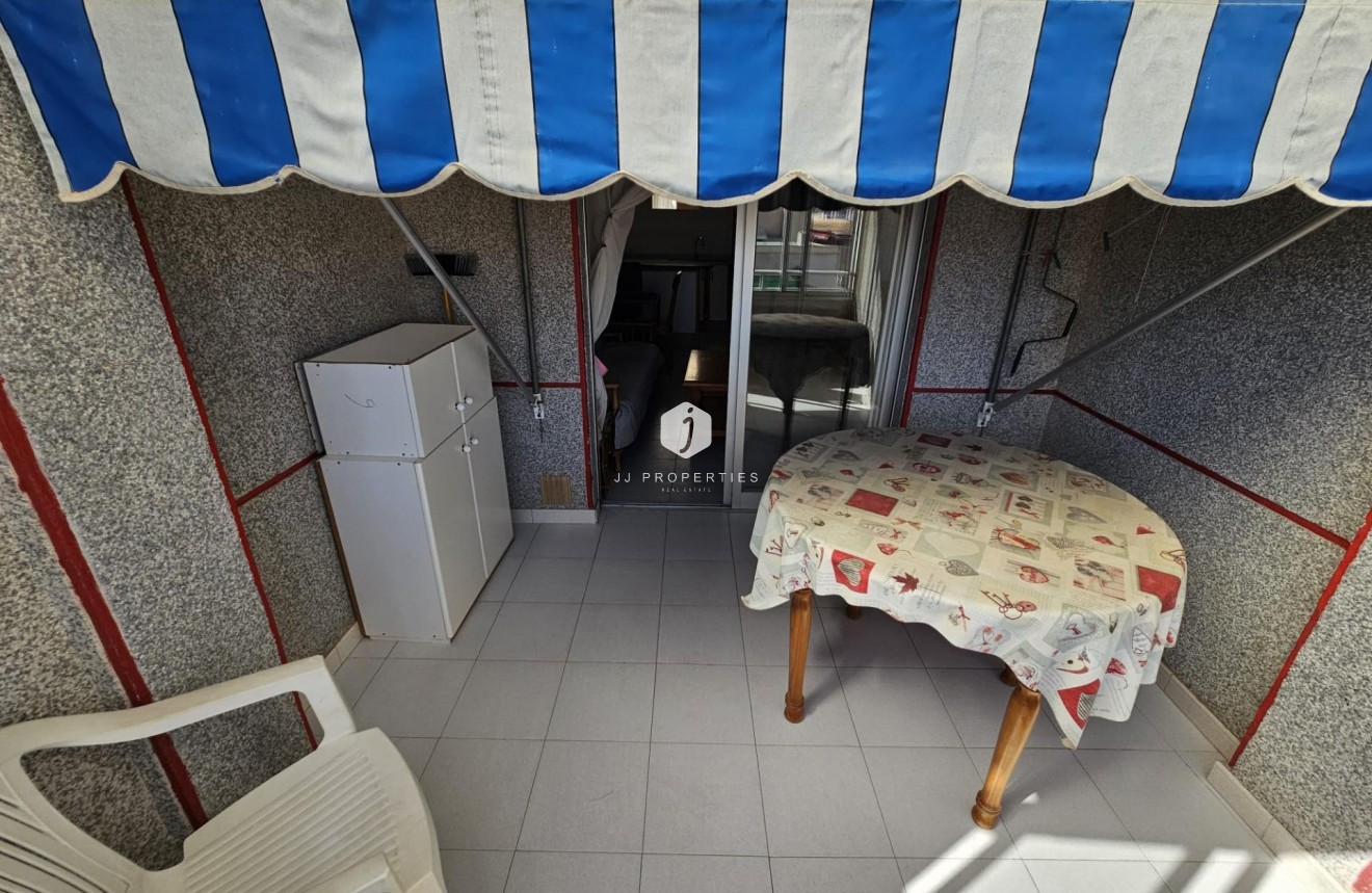 Tweedehands - Appartement / flat -
Torrevieja - Centro
