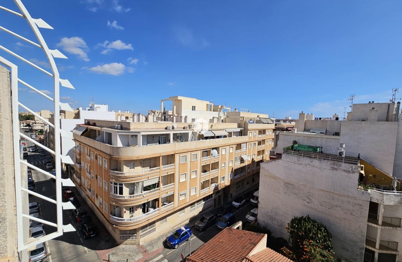 Tweedehands - Appartement / flat -
Torrevieja - Centro