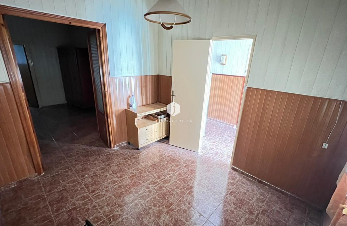 Segunda mano - Apartamento / piso -
Torrevieja